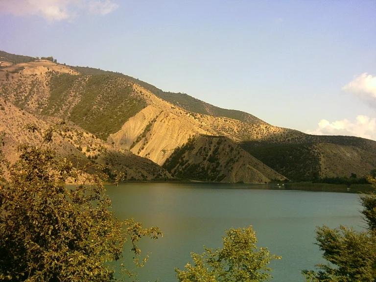 دریاچه‌های دیدنی ایران برای تابستان